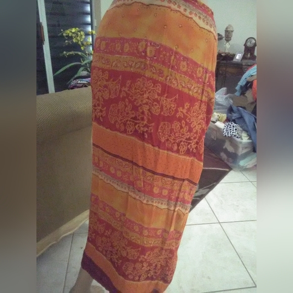 BNWOT 100% ADRIENNE VITTADINI ORANGE/ RED WRAP SKIRT SZ. 4 MAXI SEXY - Picture 3 of 5